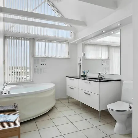 Prázdninový dům In With Kitchen *